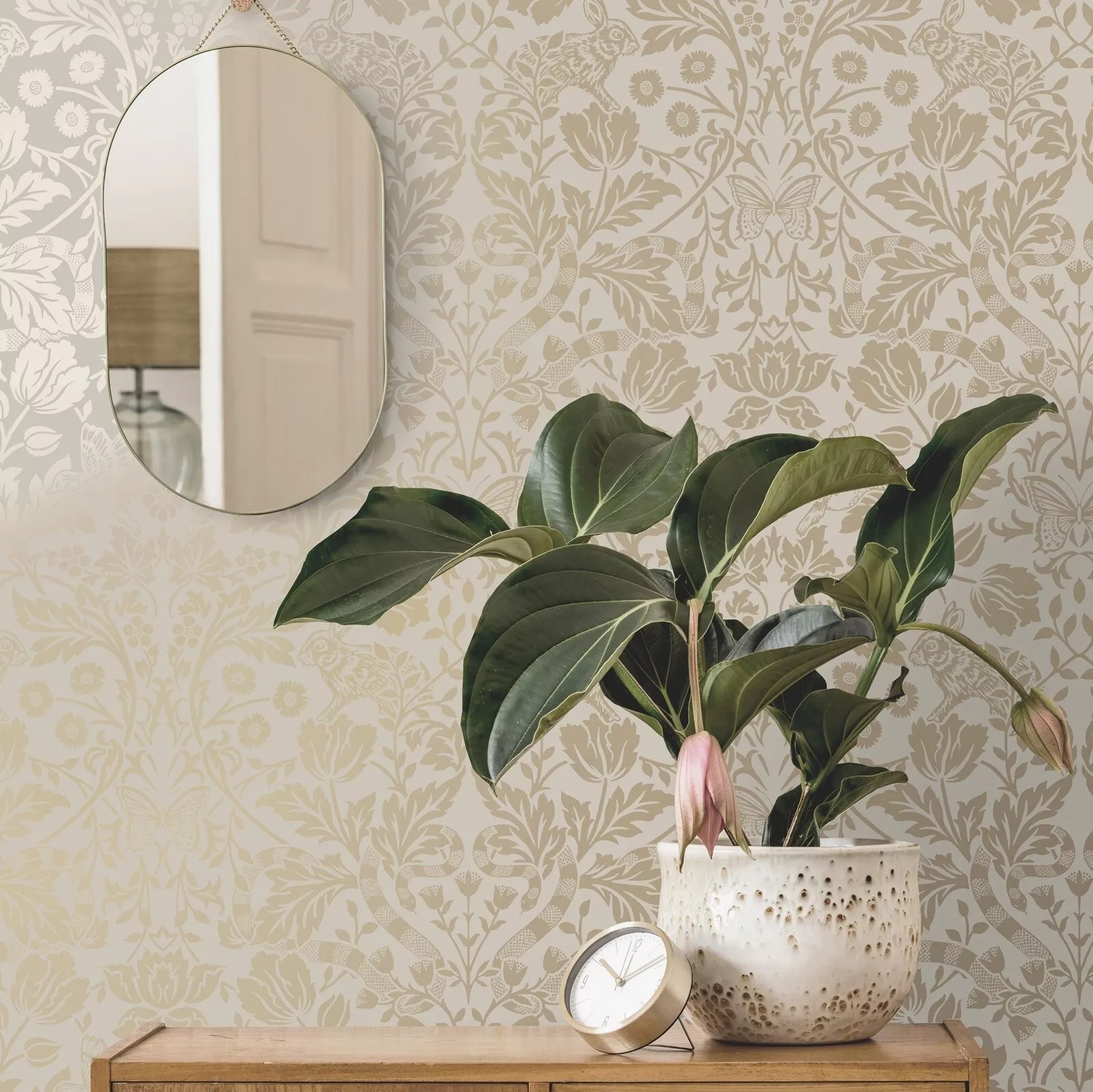 Neutral Metallic Woodland Animals Damask Wallpaper - Image 4