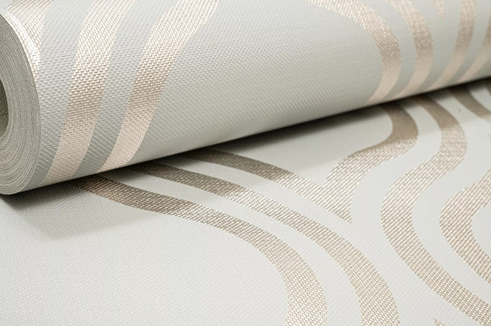 Grey Sliver Metallic Linen Effect Wallpaper - Image 2
