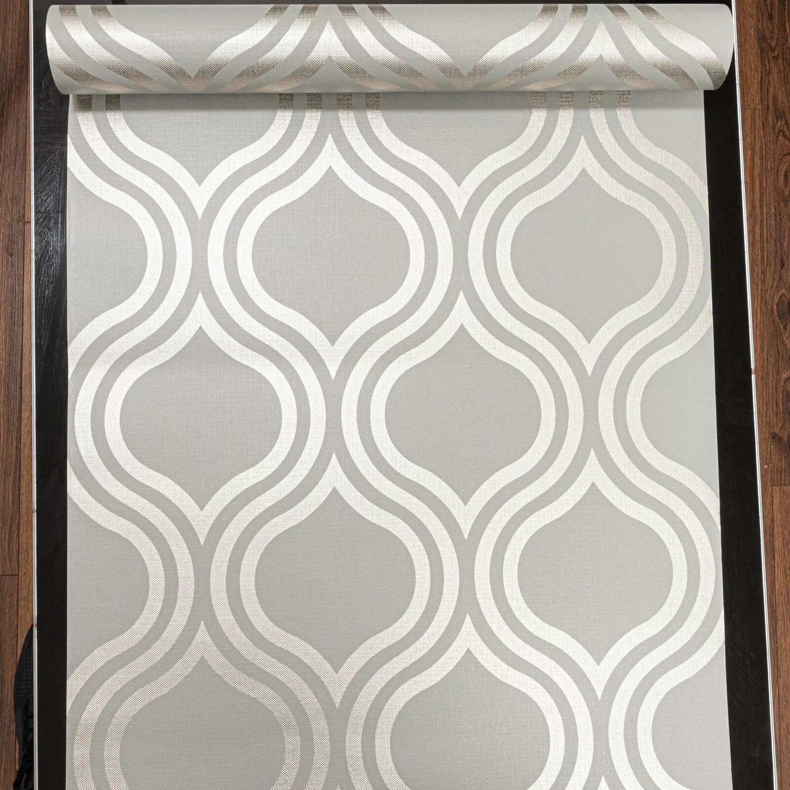 Grey Sliver Metallic Linen Effect Wallpaper - Image 4