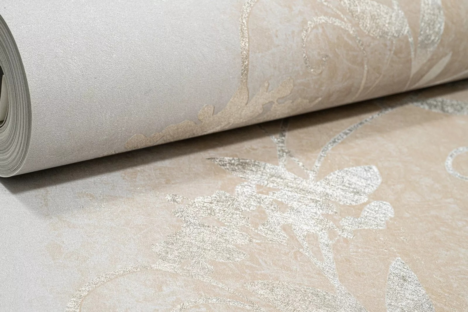 Grey Metallic Leaf Floral Trail Wallpaper - Image 3