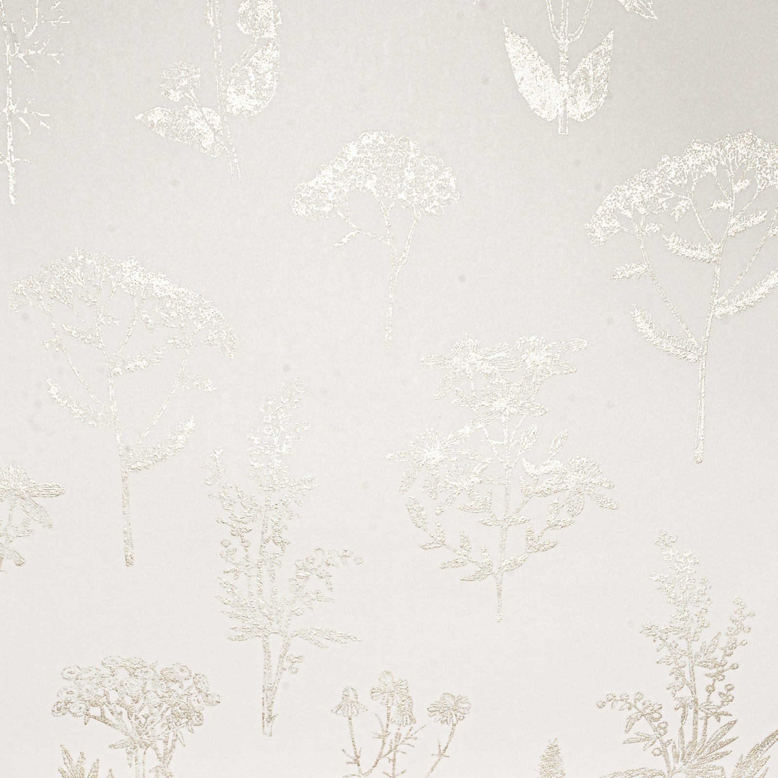 White Floral Wallpaper Gold Metallic Shimmer Thick Slightly Imperfect Feature Wall - Image 8